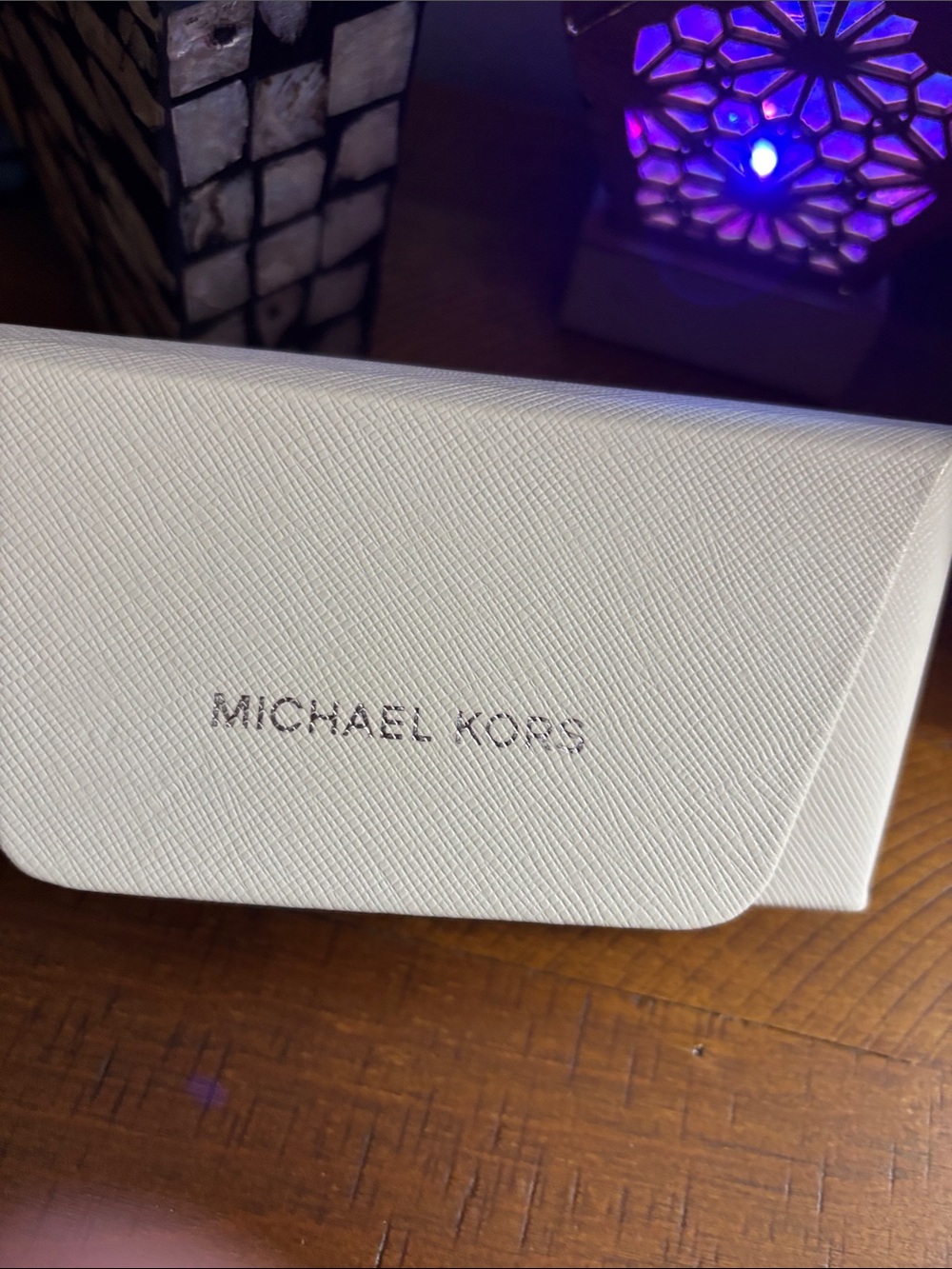 Michael Kors Tortoiseshell Sunglasses with case never worn - Picture 5 of 10